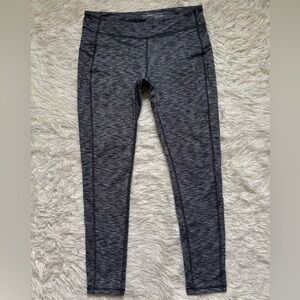 L.L. Bean Black and Gray Women’s Pattern Leggings Size S Reg